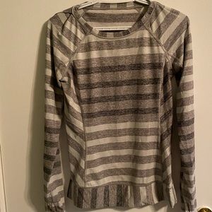 Lululemon long sleeve run shirt